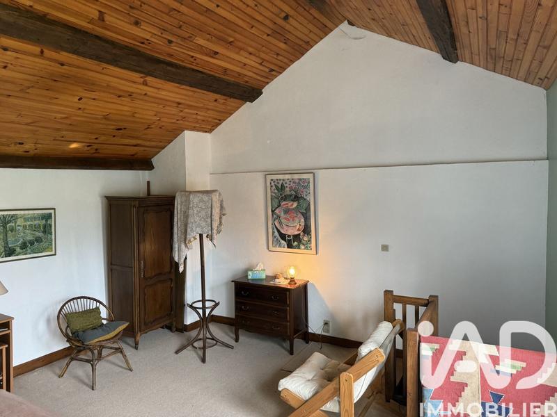 Maison - 223 m² - 11 pièces