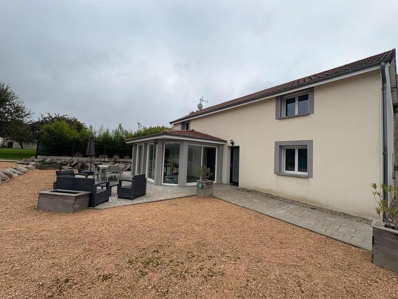 Maison - 116 m² - 6 pièces