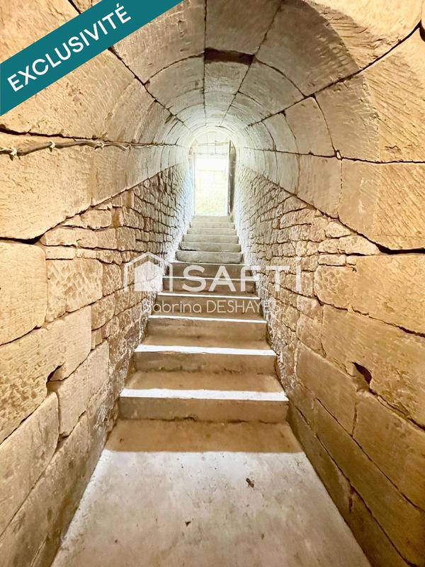 Maison - 180 m² - 9 pièces