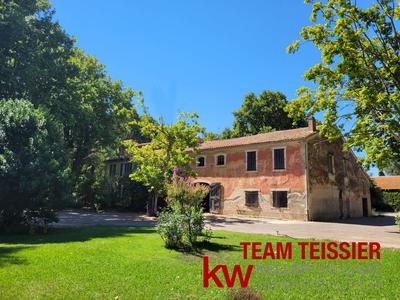 Bastide - 900 m² - 15 pièces