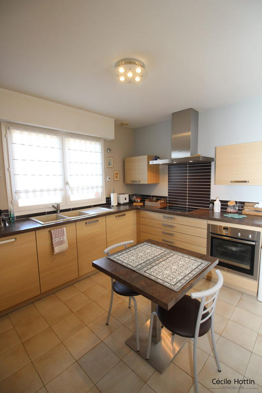 Maison - 92 m² - 4 pièces