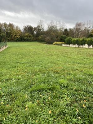 Terrain constructible - 2 600 m²