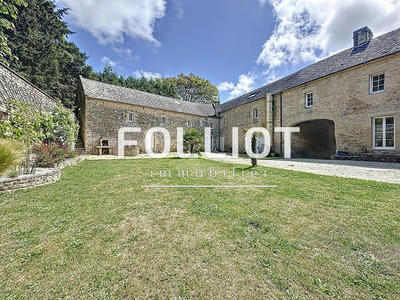 Maison - 309 m² - 10 pièces