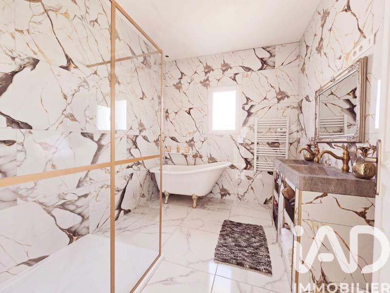 Maison - 80 m² - 5 pièces