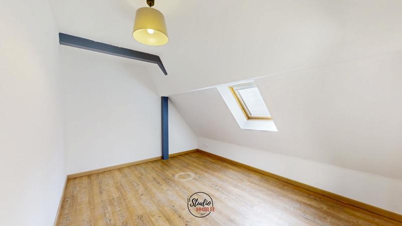 Maison - 96 m² - 3 pièces