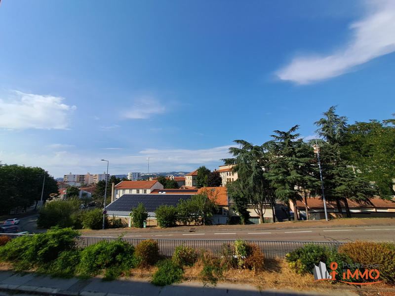 Appartement - 94 m² - 3 pièces