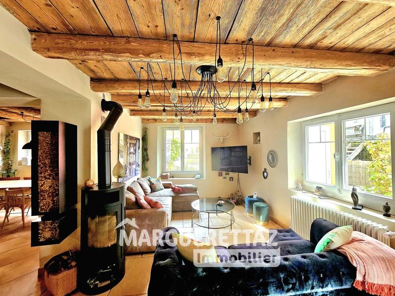 Maison - 140 m² - 5 pièces