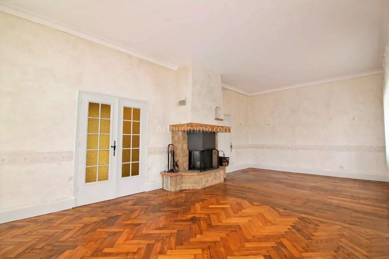 Maison - 202 m² - 7 pièces