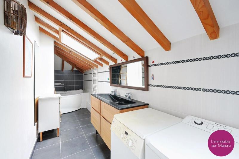 Appartement - 95 m² - 3 pièces