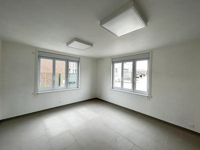 Local commercial - 61 m² - 4 pièces