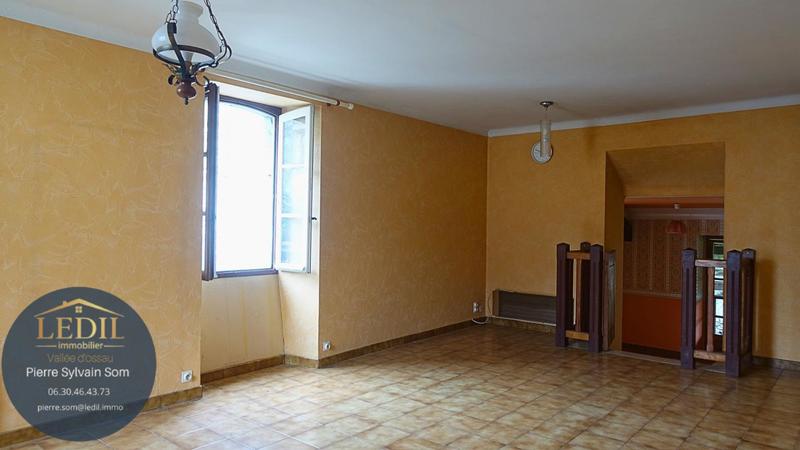 Immeuble - 261 m² - 7 pièces