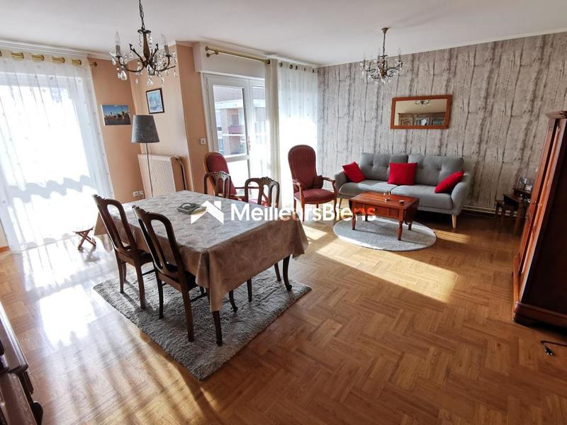 Appartement - 80 m² - 3 pièces