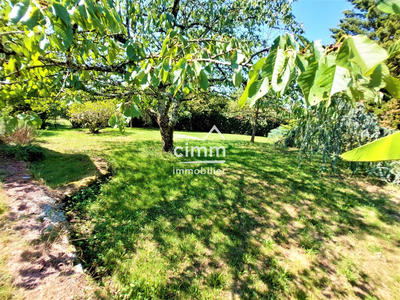 Maison - 215 m² - 7 pièces