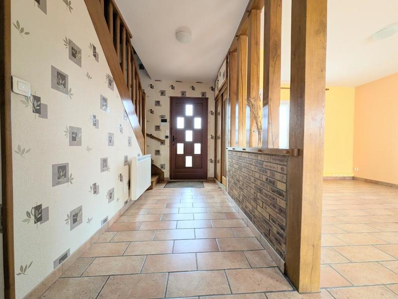 Maison - 208 m² - 8 pièces