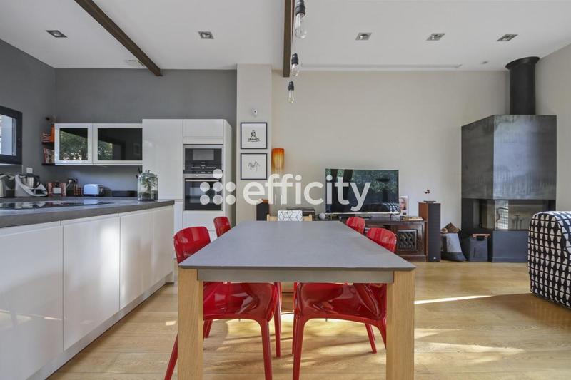 Villa - 145 m² - 6 pièces