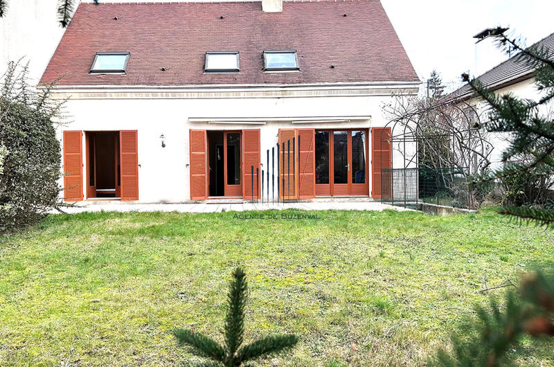 Maison - 162 m² - 8 pièces