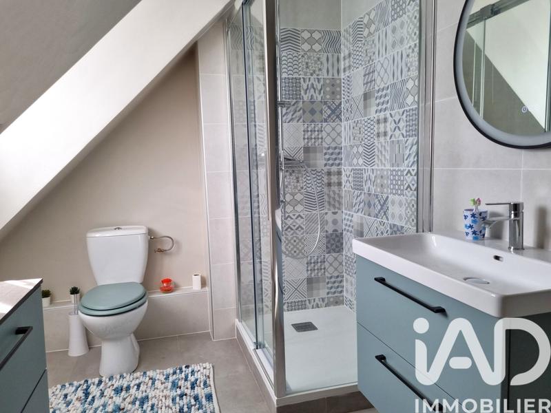 Maison - 137 m² - 6 pièces