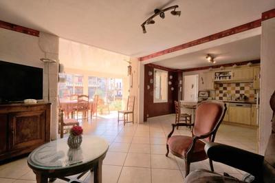 Appartement - 180 m² - 6 pièces