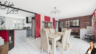 Maison - 92 m² - 5 pièces