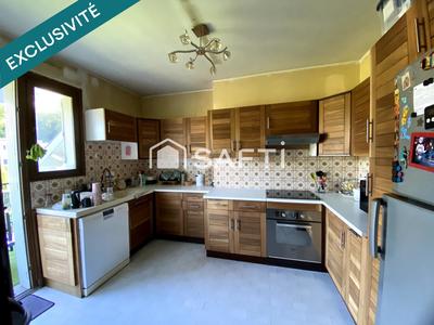 Maison - 182 m² - 8 pièces