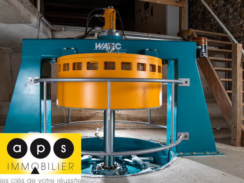 Maison - 300 m² - 10 pièces