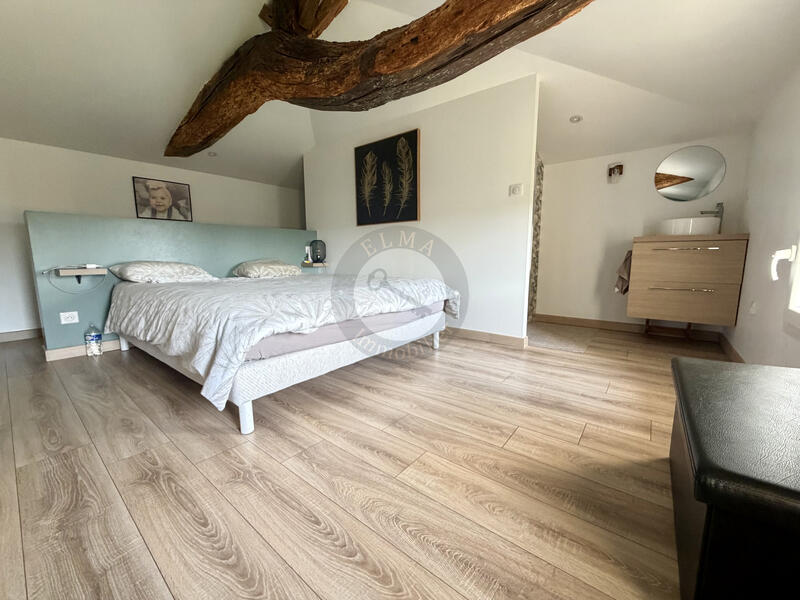 Maison - 155 m² - 6 pièces