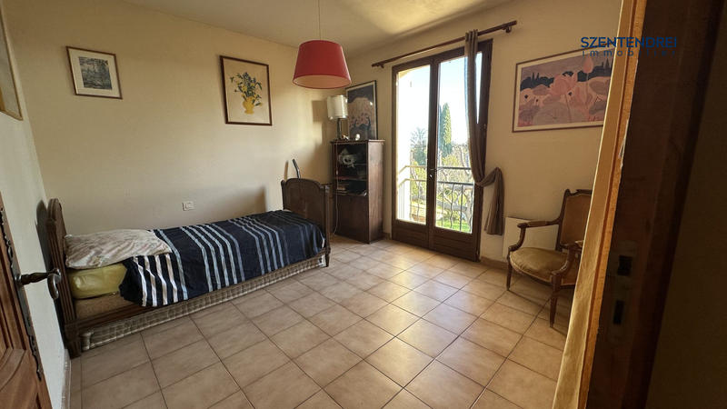 Maison - 193 m² - 6 pièces