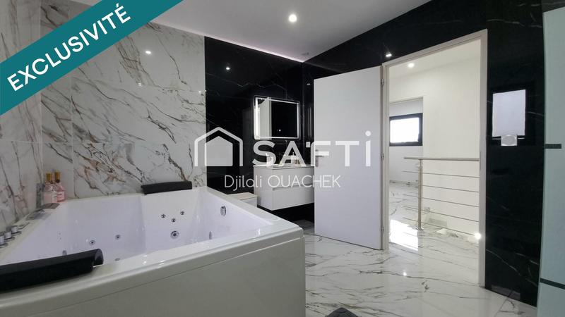 Maison - 150 m² - 5 pièces