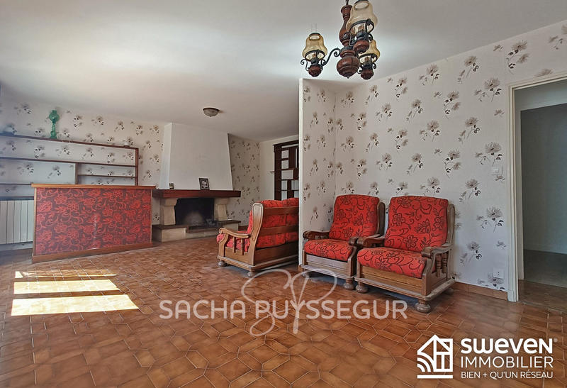 Maison traditionnelle - 98 m² - 4 pièces