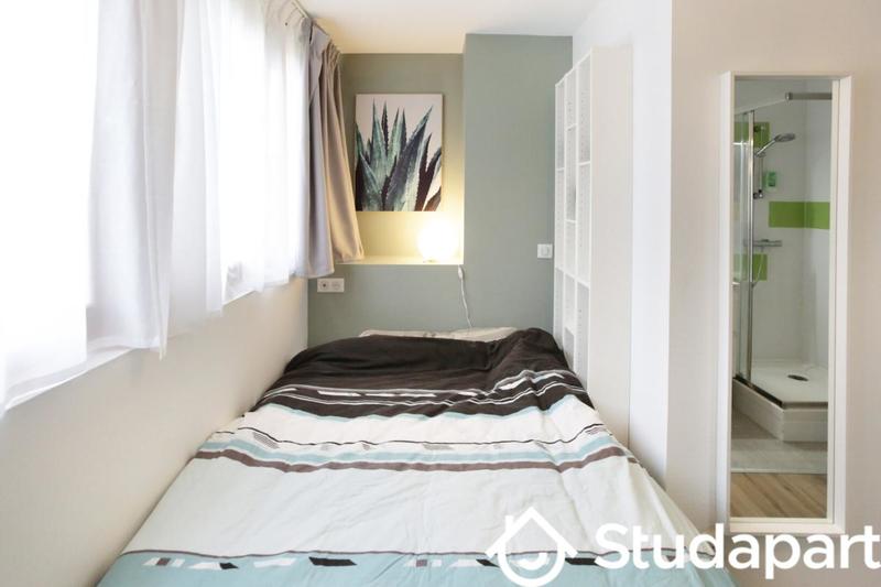 Chambre - 12 m² - 1 pièce