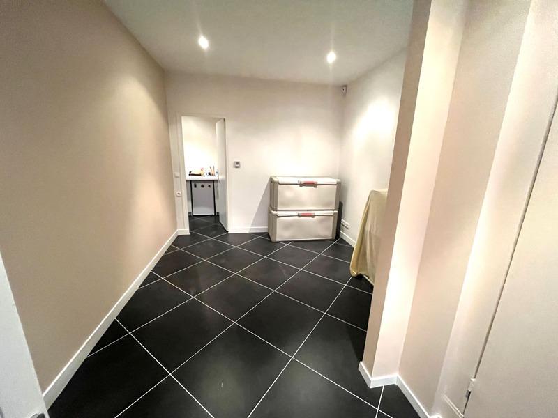 Local artisanal - 117 m² - 3 pièces