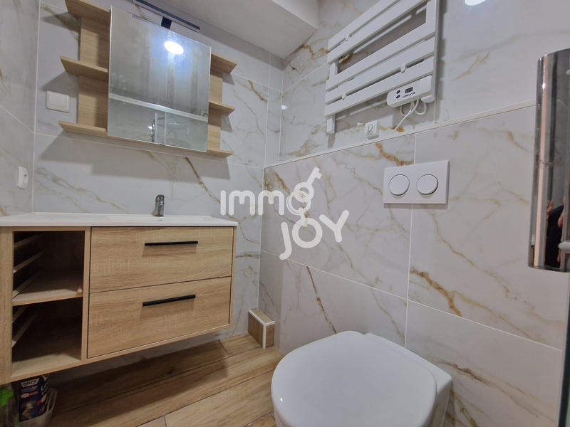 Maison - 83 m² - 3 pièces