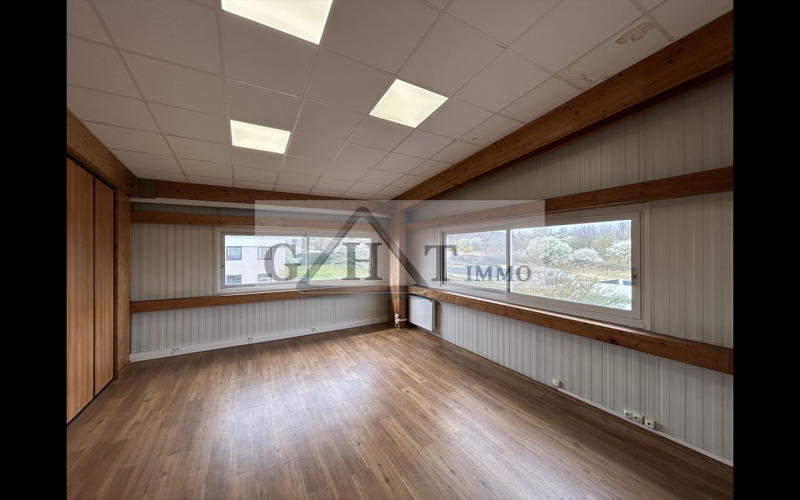 Bureau - 226 m²