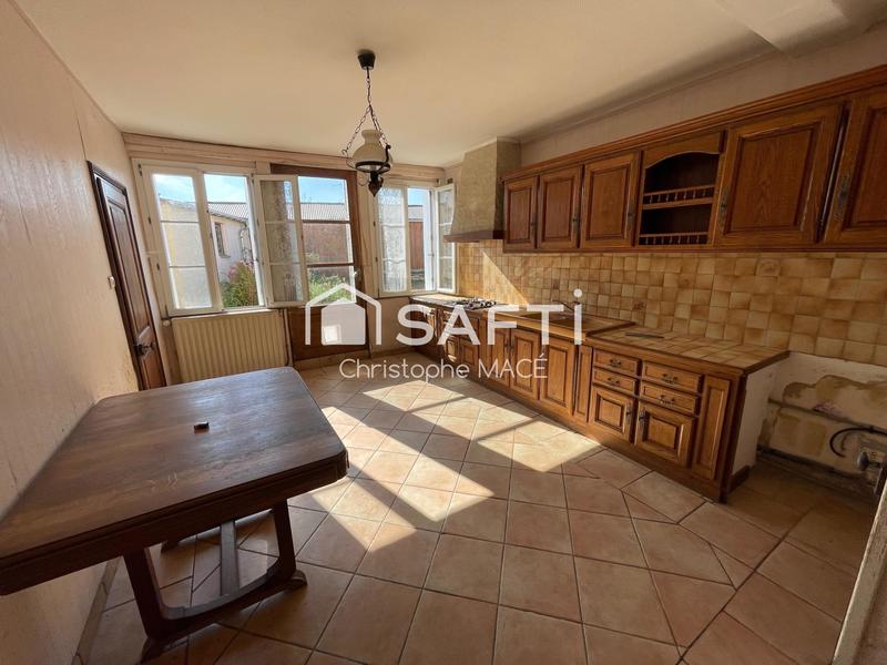 Maison - 94 m² - 5 pièces