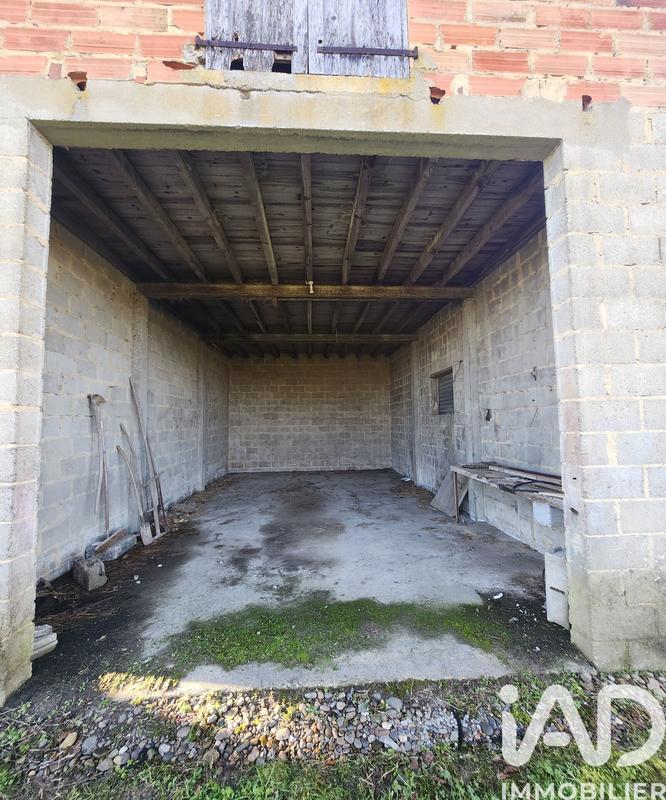 Maison - 256 m² - 5 pièces