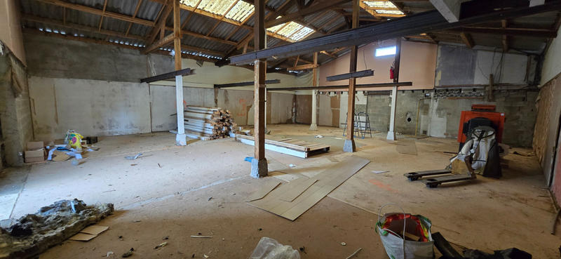 Loft - 200 m² - 1 pièce