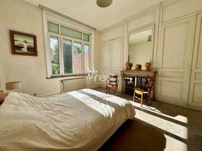 Maison bourgeoise - 242 m² - 10 pièces