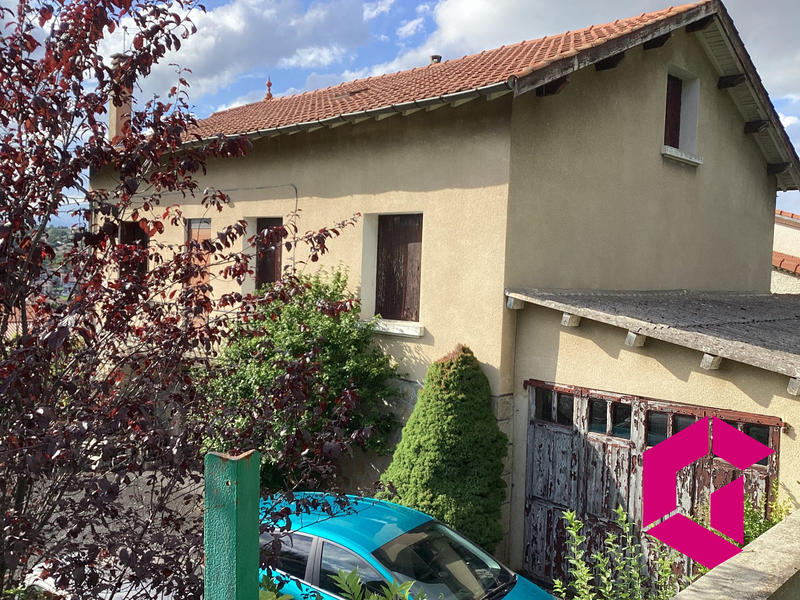 Maison traditionnelle - 168 m² - 9 pièces