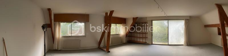 Demeure - 375 m² - 9 pièces