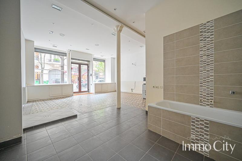 Local commercial - 65 m² - 2 pièces