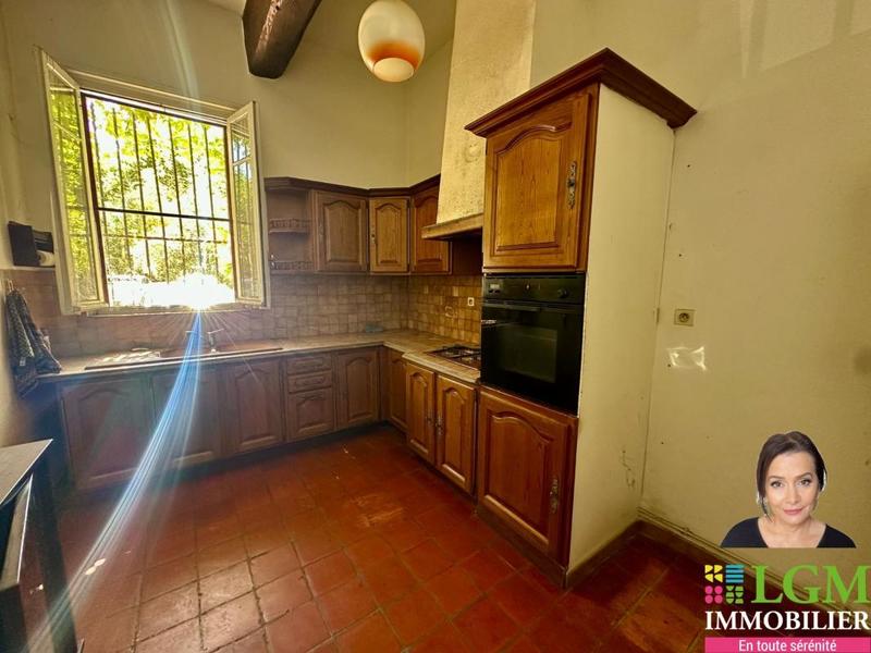 Mas - 300 m² - 8 pièces