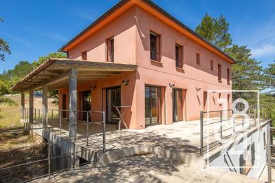 Villa - 304 m² - 11 pièces