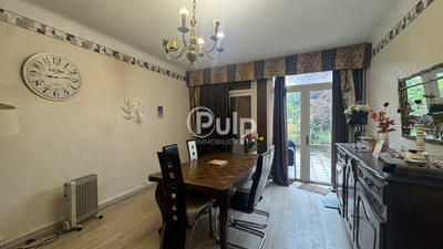 Maison de ville - 238 m² - 11 pièces