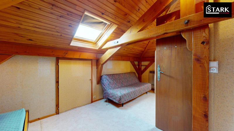 Maison - 92 m² - 5 pièces