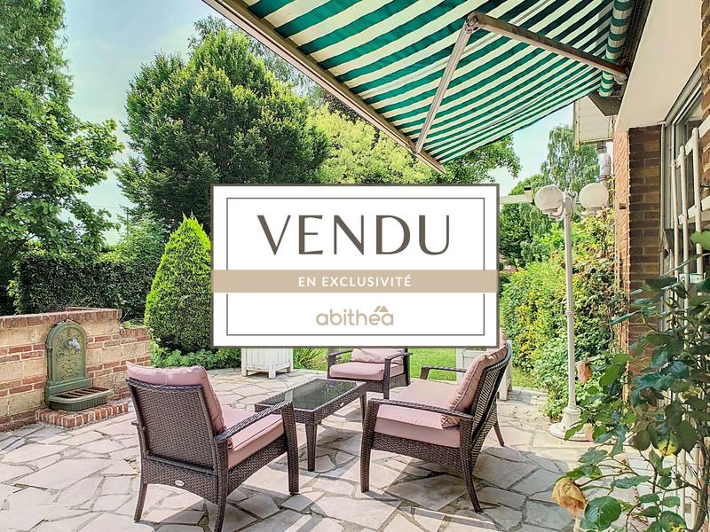 Maison - 252 m² - 10 pièces