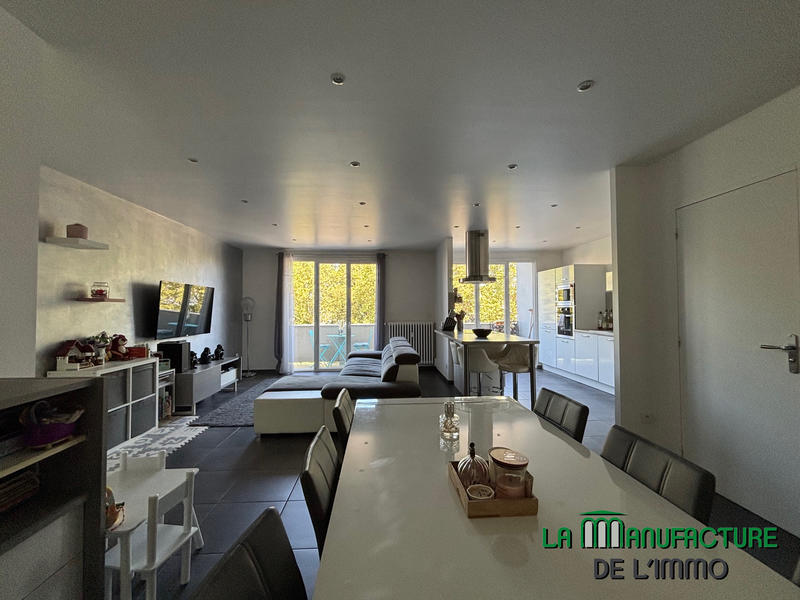 Appartement - 79 m² - 4 pièces