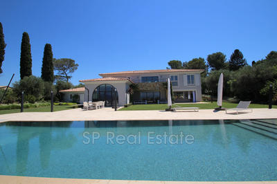 Demeure - 600 m² - 10 pièces