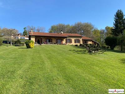 Maison - 172 m² - 6 pièces