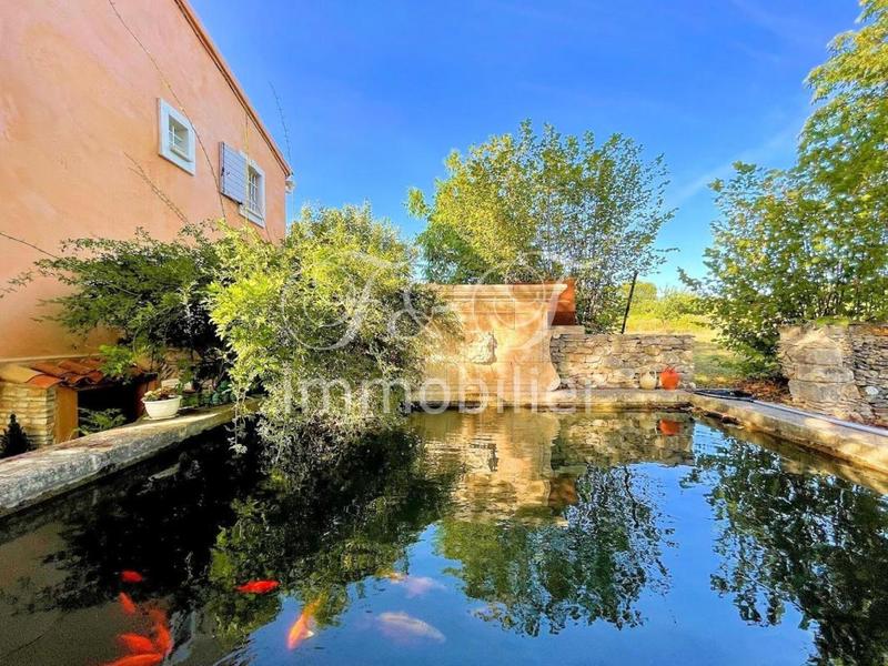 Propriété - 275 m² - 8 pièces