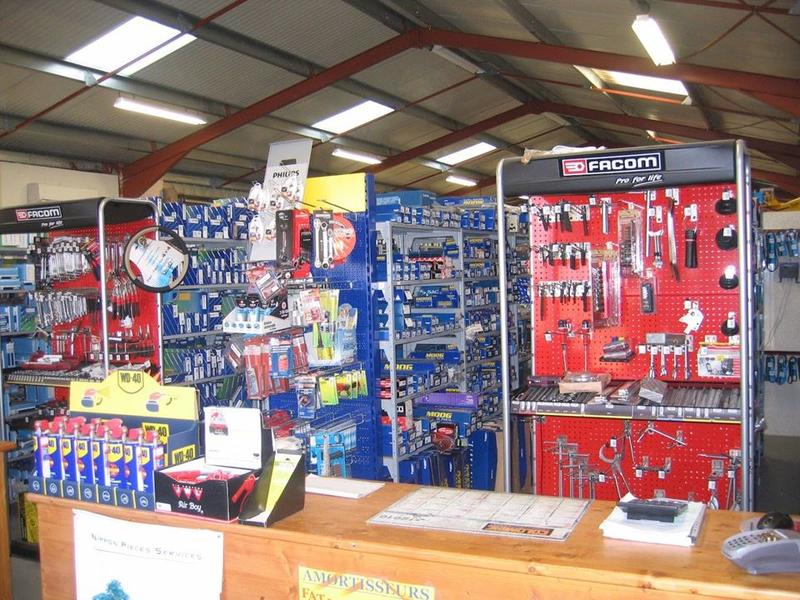 Local commercial - 600 m² - 2 pièces